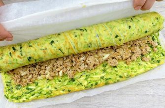 Обалденный кабачковый рулет с изобилием куриного фарша: проще и вкуснее оладий.