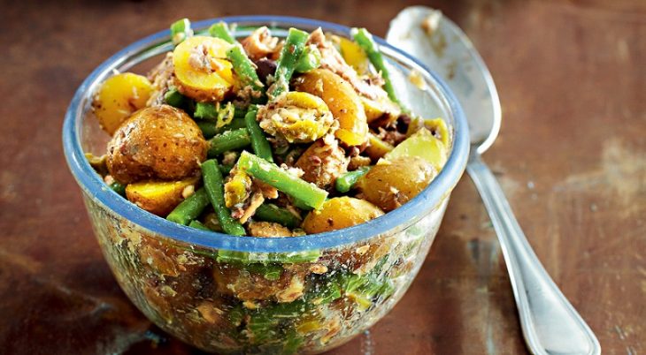 Рецепт самой вкусной жареной картошечки и необычного салата с молодым картофелем Рецепт самой вкусной жареной картошечки и необычного салата с молодым картофелем