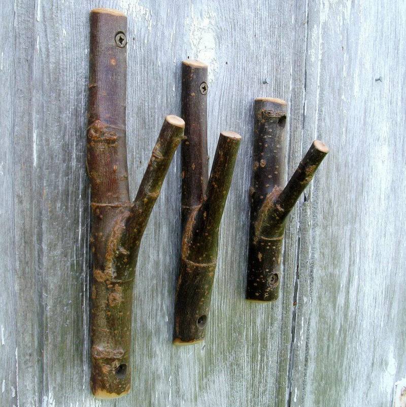 Крючки из дерева для вешалки в баню