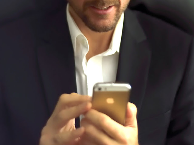 Как мужчина переписывается с той, которая ему действительно нравится Как мужчина переписывается с той, которая ему действительно нравится