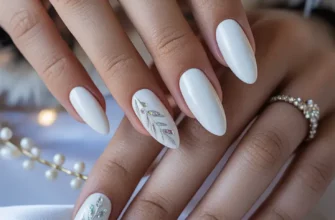 25 идей для белого рождественского маникюра: элегантный зимний дизайн ногтей, который будет сиять в этот праздничный сезон